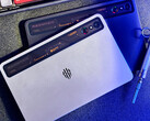 De volgende generatie RedMagic gaming tablet zal niet samen met de 11S Pro-serie gelanceerd worden. Afgebeeld: een promofoto waarop de twee kleuren van de RedMagic Nova te zien zijn.