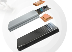 Koelelementen zijn geïntegreerd in de behuizing van de Carbo 10000 Gen 2. (Afbeelding bron: Nitecore)