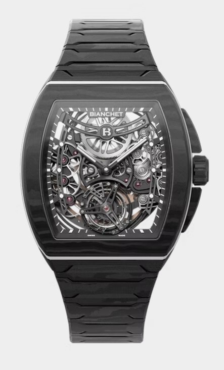Bianchet B 1.618 UltraFino Carbon met ingewikkeld tourbillon uurwerk en monobloc carbon kast (Afbeelding bron: Bianchet Official Website)