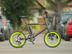 De minifiets van Boost (foto) kan elektrisch of met de trappers aangedreven worden. (Afbeeldingsbron: Boost)