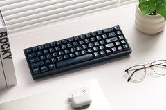 Keychron Q16 HE TMR gaming toetsenbord met keramisch chassis en keycaps. (Afbeeldingsbron: Keychron)
