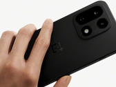 De OnePlus 15. (Afbeelding bron: OnePlus, bewerkt)