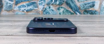 Kinuiteinde: Microfoon, USB, luidsprekers