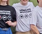 Ontslagen medewerkers van Rockstar tonen T-shirts ter ondersteuning van de juridische strijd.