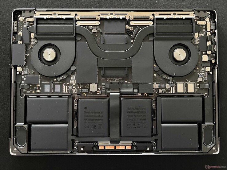 Interne indeling MacBook Pro 14 M3 Max
