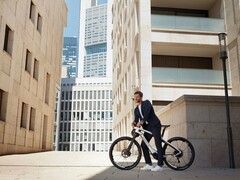 Porsche begint met de productie van elektrische fietsmotoren, accu&#039;s en connectiviteitssoftware. (Afbeelding bron: Porsche)