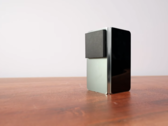 Een OnePlus Open-toestel in voorvertoning. (Bron: Unbox Therapy)