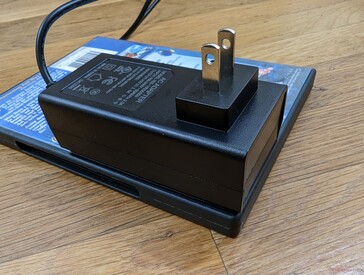 Wart 57 W AC adapter