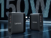 De snellader van 150 W heeft drie USB-C-poorten. Afbeelding: een promotieafbeelding waarop het ontwerp van de adapter te zien is.