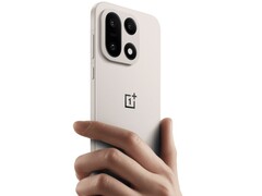 De OnePlus 15 heeft een drievoudig 50 MP camerasysteem aan de achterkant en een 32 MP schutter aan de voorkant. (Afbeeldingsbron: OnePlus)