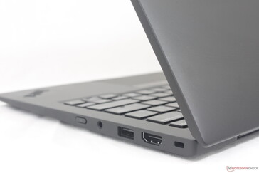 Het hele laptopoppervlak, inclusief het toetsenbord en clickpad, is een magneet voor vingerafdrukken