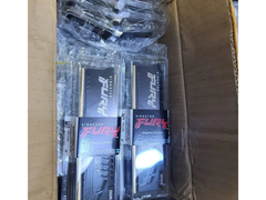 Het Amazon retourpallet met 40 sticks Kingston's Fury Beast DDR5 16GB geheugenmodules