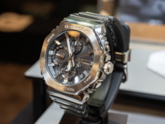 De Casio G-Shock GMC-B2100Y-1AER (afbeelding) heeft de bekende metalen vorm en constructie van de 2100-serie. (Afbeeldingsbron: Impress Watch)