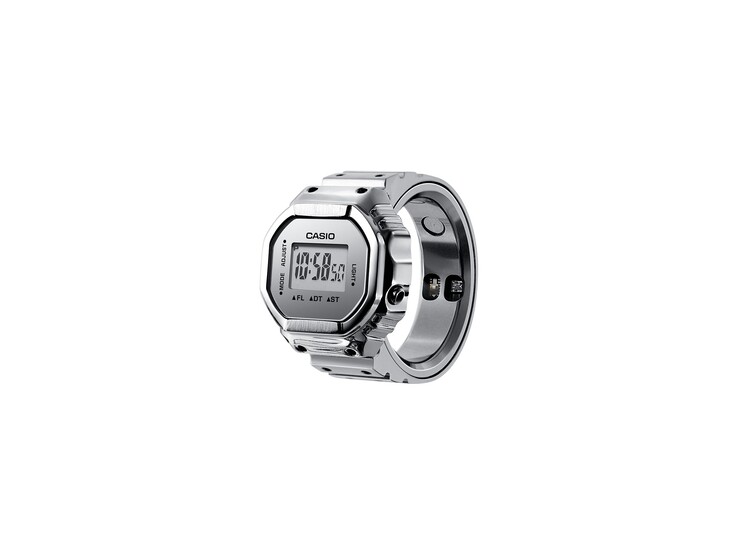 Een schuine opname van het zilveren Casio CRW-H001M-8 Smart Ring-horloge, waarop het digitale display en de gezondheidssensoren in de ring te zien zijn.