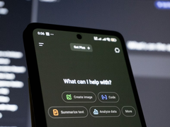 Volgens het onderzoek in kwestie is het Pools de beste van alle talen met een gemiddelde nauwkeurigheid van 88% op lange-tekstschalen. Engels staat op nummer 6 op die schaal. Afgebeeld - een stockafbeelding van ChatGPT mobile. (Afbeeldingsbron: Zulfugar Karimov op Unsplash)