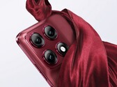 De Motorola Edge 70 Pro+ zal verkrijgbaar zijn in drie kleuren, waaronder rood.
