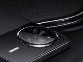 De Redmi K80 Ultra lijkt het ontwerp van de andere modellen uit de Redmi K80-serie te behouden. Afgebeeld: Redmi K80 Pro (Afbeelding Bron: Xiaomi)