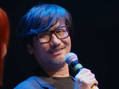 Een foto van Hideo Kojima op Death Stranding World Tour 2 (beeldbron: Lucca Comics and Games YT)