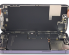De interne onderdelen van de iPhone 14 Pro, inclusief batterij. (Bron: iFixit)