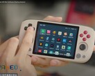 De Ayaneo Pocket Air Mini wordt geleverd met Android maar heeft een aangepaste launcher. (Afbeeldingsbron: Ayaneo)