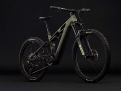 Cube biedt een nieuwe e-MTB met indrukwekkende uitrusting