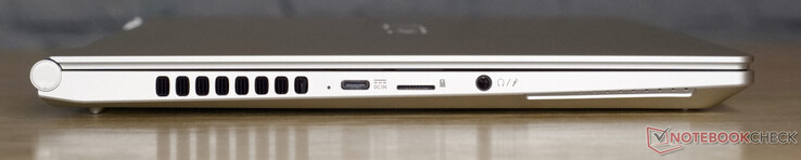 USB-C met voedingsingang; microSD-kaartlezer; 3,5 mm audio-aansluiting