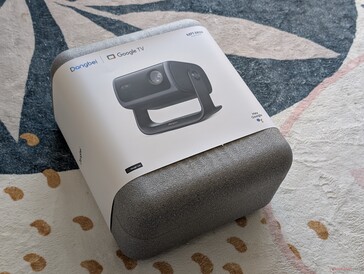 Detailhandeldoos doet tevens dienst als draagtas met handvat