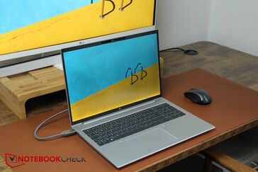De HP EliteBook 865 G10