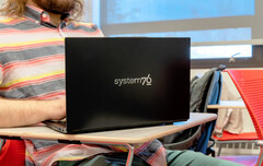 System76 biedt de nieuwe Lemur Pro aan met de Core i5-1335U of de Core i7-1355U. (Afbeelding bron: System76)