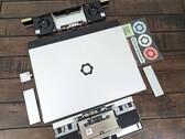 Met Framework kunnen gebruikers van de Laptop 16 nu tot vier M.2 SSD's installeren (Afbeeldingsbron: Notebookcheck)