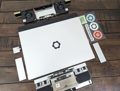 Met Framework kunnen gebruikers van de Laptop 16 nu tot vier M.2 SSD's installeren (Afbeeldingsbron: Notebookcheck)