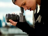 De Sony FX2 heeft een elektronische zoeker (Afbeelding bron: Sony)