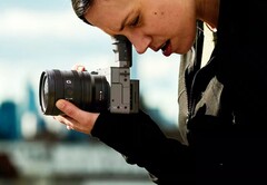 De Sony FX2 heeft een elektronische zoeker (Afbeelding bron: Sony)