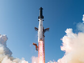 De Starship wordt gelanceerd. Naar verwachting zal de raket op termijn de Falcon 9 vervangen als het werkpaard van SpaceX.