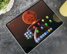Oppo Pad 4 Pro in review. (Afbeeldingsbron: Marcus Herbrich/Notebookcheck)
