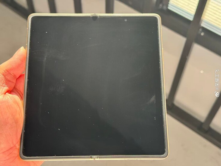 De Honor Magic wordt de eerste opvouwbare smartphone met een kreukvrij scherm.