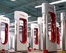 Geprefabriceerde Superchargers maken installatie 50% sneller (afbeelding: Tesla)