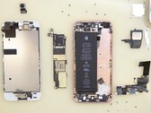 Apple iPhone SE teardown (Bron: Vrm24)