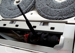 Een schoenveter is het slachtoffer geworden van de Qrevo Curv 2 Pro