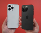 Een iPhone 15 Pro Max dummy naast een iPhone 14 Pro Max. (Bron: MacRumors)