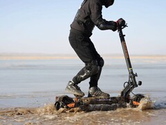 De KuKirin G2 Master e-scooter is geschikt voor off-roaden. (Afbeeldingsbron: KuKirin)