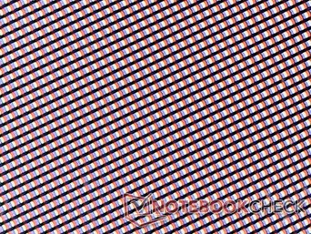 De laag Gorilla Glass is wat dik, waardoor de kleuren niet zo veel naar voren komen als normaal op een iPad of high-end smartphone
