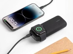De Belkin BoostCharge Pro Snelle Draadloze Oplader voor Apple Watch + Power Bank 10K wordt teruggeroepen. (Afbeeldingsbron: Belkin)