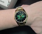 Het nieuwste betaalbare dresswatch van Casio combineert een stralend groene wijzerplaat met een geribbelde lunette
