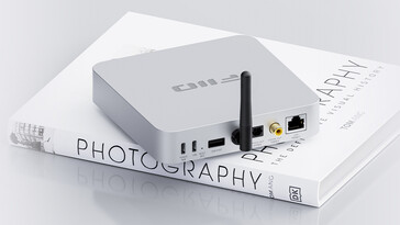 I/O-poorten van de FiiO SR11 (bron: FiiO)