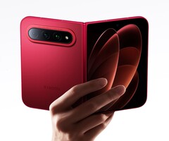 De Xiaomi 18 Fold is verkrijgbaar in twee tinten goud, rood en zwart.