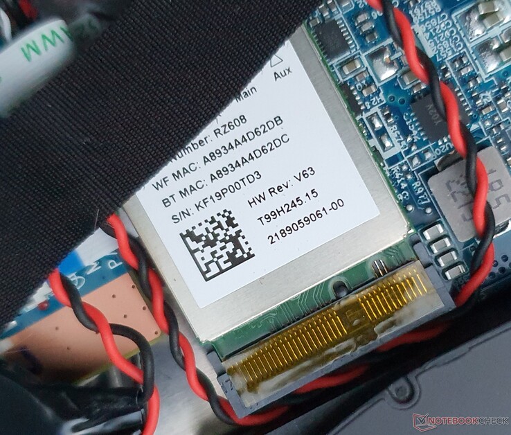 De meegeleverde MediaTek RZ608 WiFi chip is aanzienlijk langzamer dan bijvoorbeeld een Intel AX211