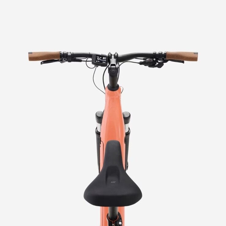 De Decathlon Peach Orange Rockrider E-ACTV 500 e-bike