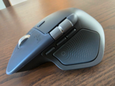 De Logitech MX Master 4, met de nieuwe duimknop. (Afbeeldingsbron: u/Vachan1990 op Reddit)