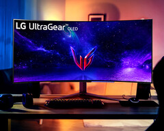 De UltraGear 45GR95QE is een van de eerste grote, gebogen, 240 Hz en OLED gaming monitoren. (Beeldbron: LG)